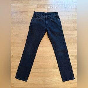 6397 Slim Straight Distressed Jeans in Coal, sz. 24